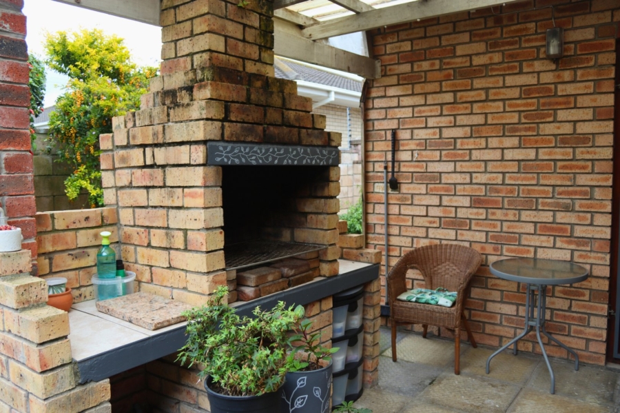 2 Bedroom Property for Sale in Lorraine Eastern Cape